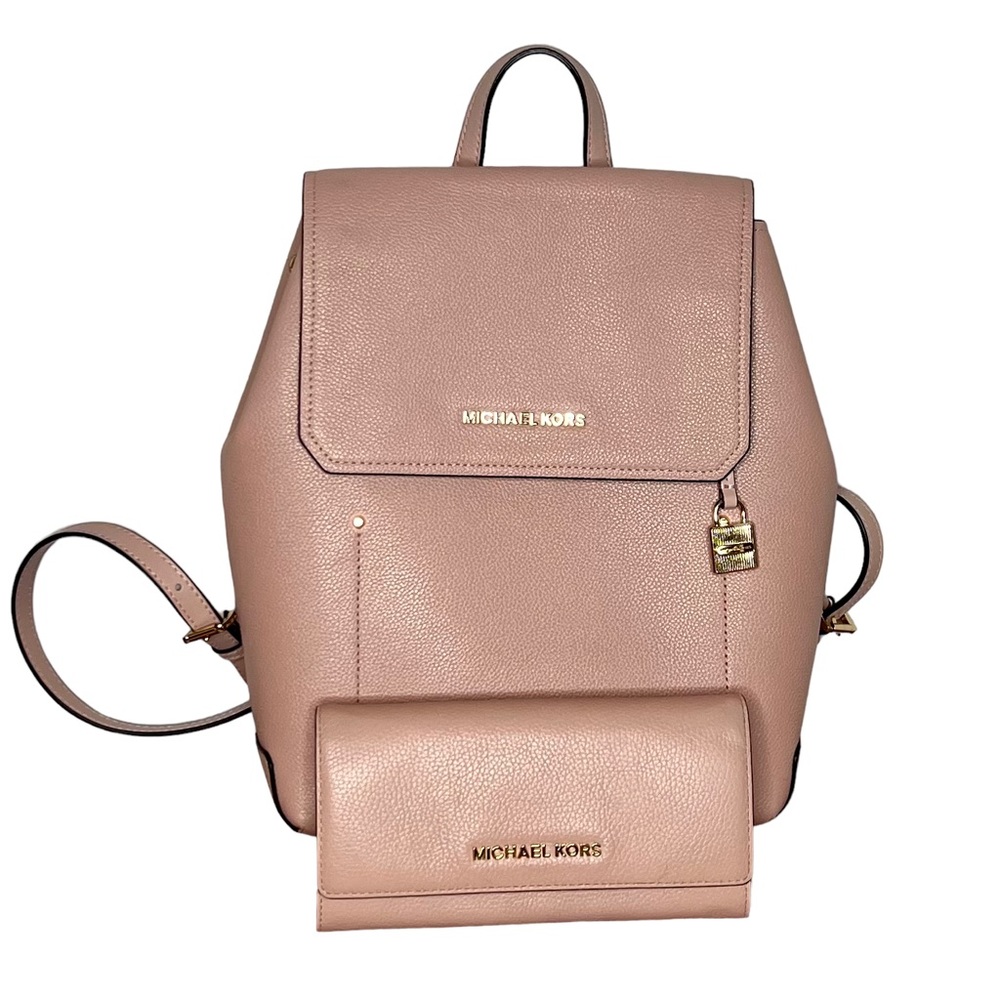 Michael Kors Hayes Medium Backpack With Matching Wallet In Soft Pink